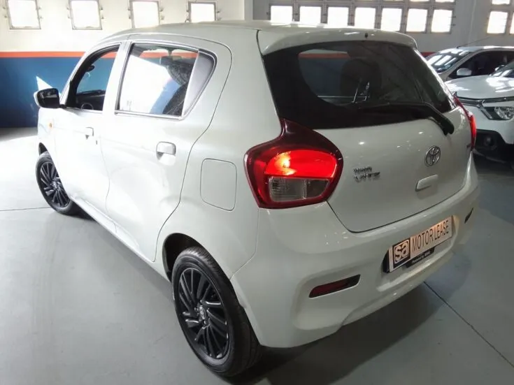 2024 Toyota Vitz/1.0 XR 5MT – Back Feature Photo
