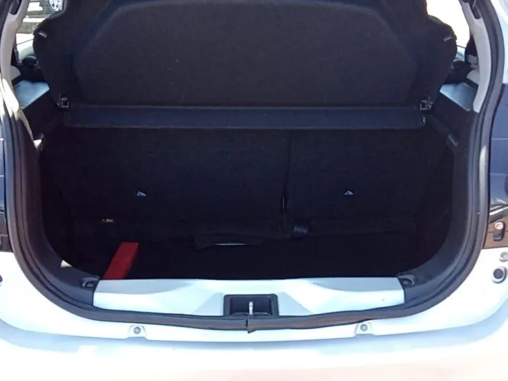 2024 Toyota Vitz/1.0 XR 5MT – Boot / Loadbin