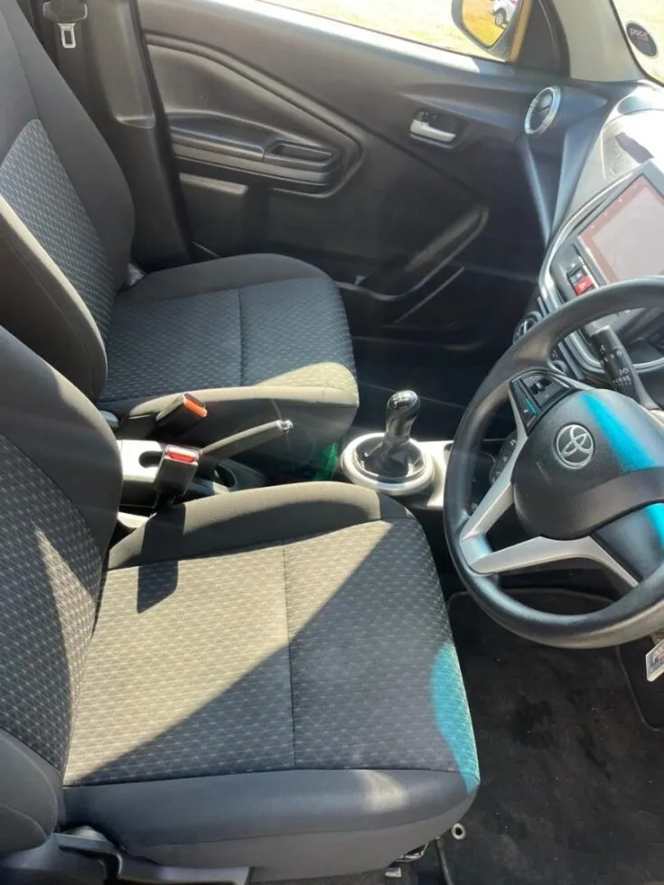 2024 Toyota Vitz/1.0 XR 5MT – Front Seats