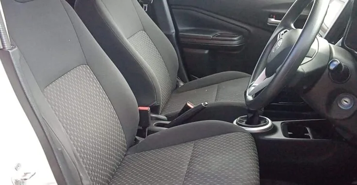 2024 Toyota Vitz/1.0 XR 5MT – Front Seats