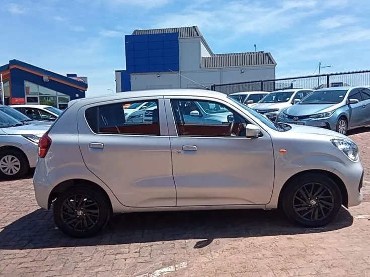 2024 Toyota Vitz/1.0 XR 5MT – Right Side Photo