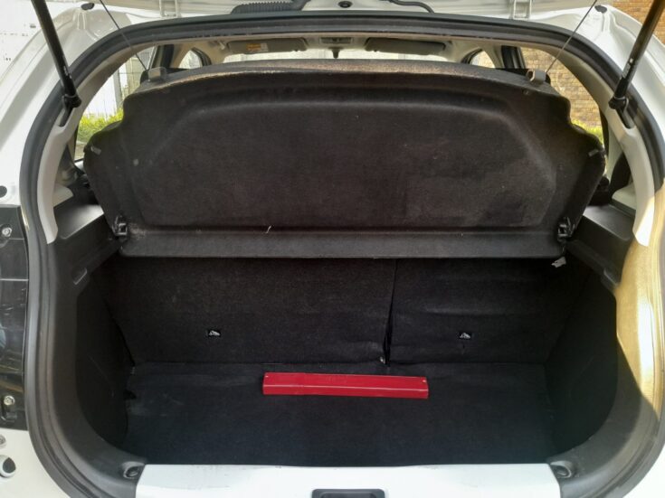 2024 TOYOTA VITZ 1.0 XR AMT – Boot / Loadbin