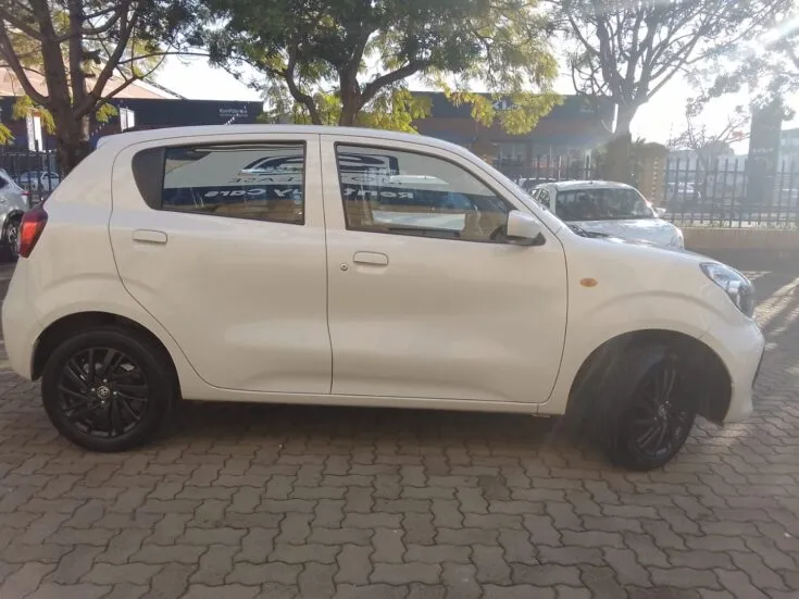 2024 TOYOTA VITZ 1.0 XR AMT – Right Side Photo