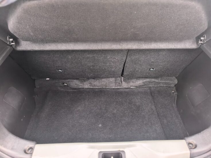 2024 TOYOTA VITZ 1.0 XR MANUAL – Boot / Loadbin