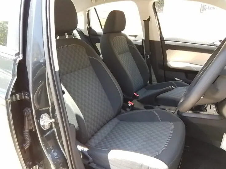 2024 Volkswagen Polo Sedan/1.4I TRENDLINE – Front Seats