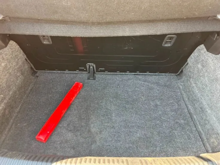 2024 Volkswagen Polo Vivo/1.4 TRENDLINE – Boot / Loadbin