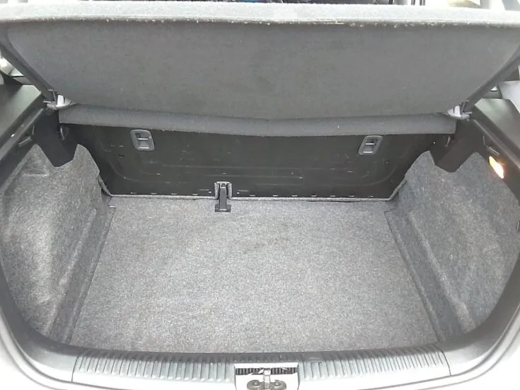 2024 Volkswagen Polo Vivo/1.4 TRENDLINE – Boot / Loadbin