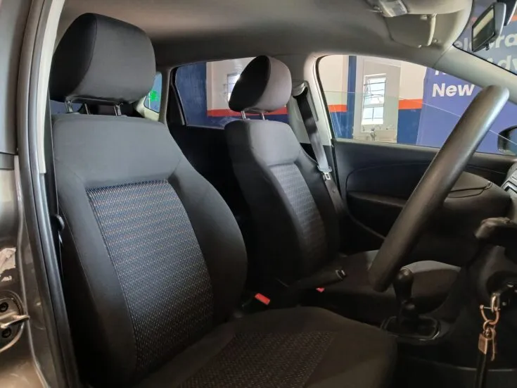 2024 Volkswagen Polo Vivo/1.4 TRENDLINE – Front Seats
