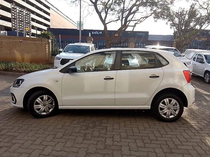 2024 Volkswagen Polo Vivo/1.4 TRENDLINE – Left Side Photo