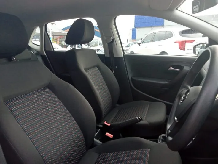 2024 Volkswagen Polo Vivo Hatch/1.4 BASE – Front Seats