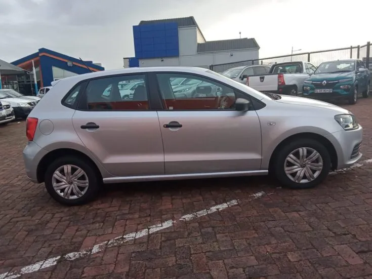 2024 Volkswagen Polo Vivo Hatch/1.4 BASE – Right Side Photo