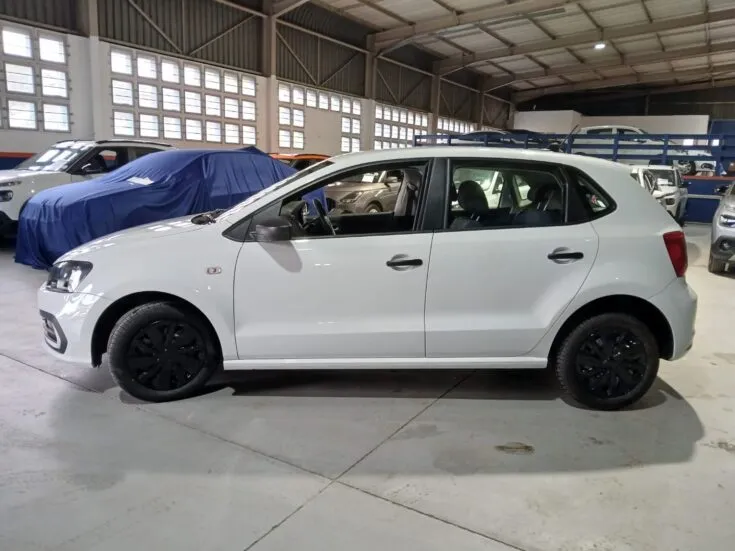 2024 Volkswagen Polo Vivo Hatch/1.4 VIVO LIFE 5MT – Left Side Photo