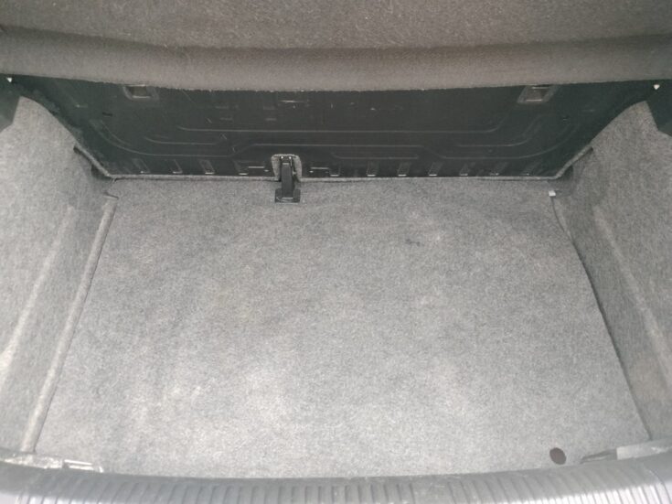 2024 VW POLO VIVO 1.4 TRENDLINE MANUAL – Boot / Loadbin