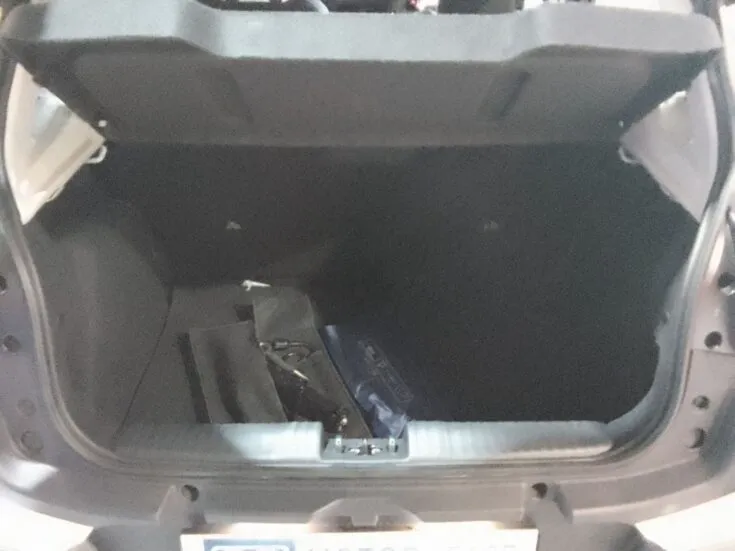 2025 Citroen C3/1.2 PLUS 5MT – Boot / Loadbin
