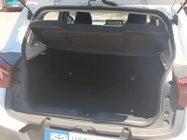 2025 Citroen C3/1.2 PLUS 5MT – Boot / Loadbin