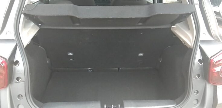 2025 Citroen C3/1.2 PLUS 5MT – Boot / Loadbin