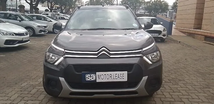 2025 Citroen C3/1.2 PLUS 5MT – Front Photo