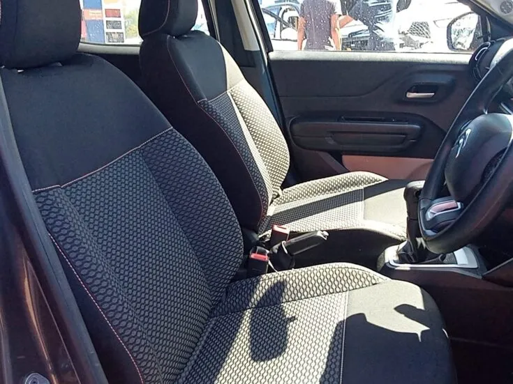 2025 Citroen C3/1.2 PLUS 5MT – Front Seats