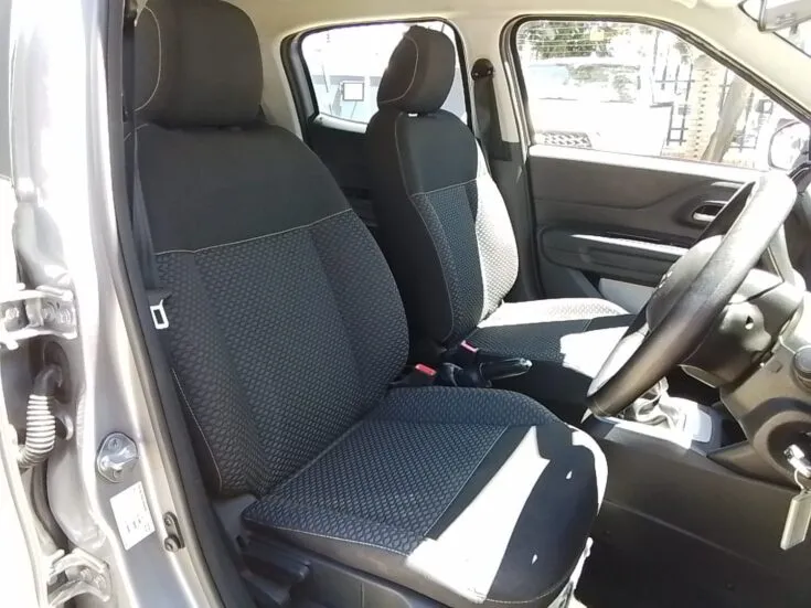 2025 Citroen C3/1.2 PLUS 5MT – Front Seats