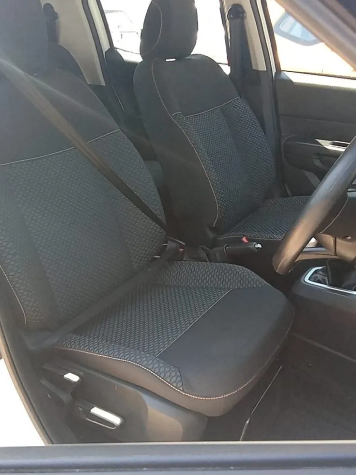 2025 Citroen C3/1.2 PLUS 5MT – Front Seats