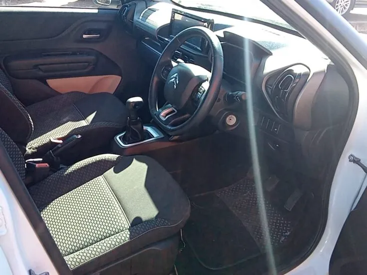 2025 Citroen C3/1.2 PLUS 5MT – Interior