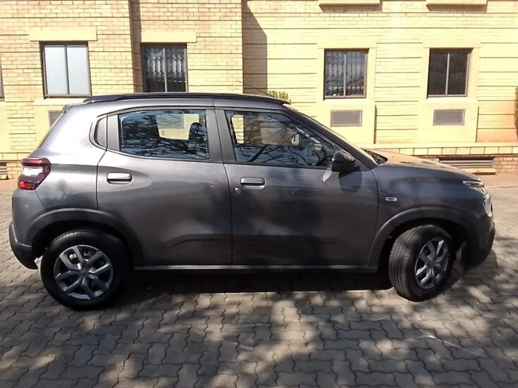 2025 Citroen C3/1.2 PLUS 5MT – Right Side Photo
