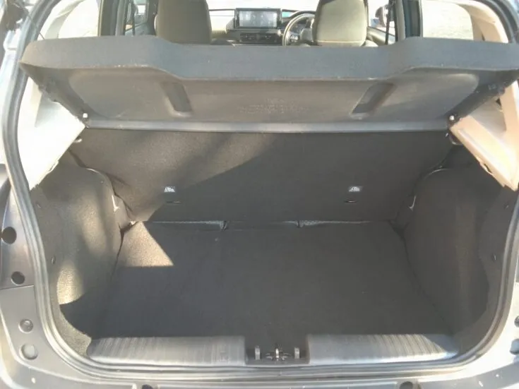 2025 CITROEN C3 FEEL MANUAL – Boot / Loadbin