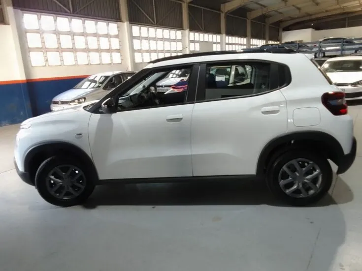 2025 Citroen C3 Plus 1.2 M/T – Left Side Photo