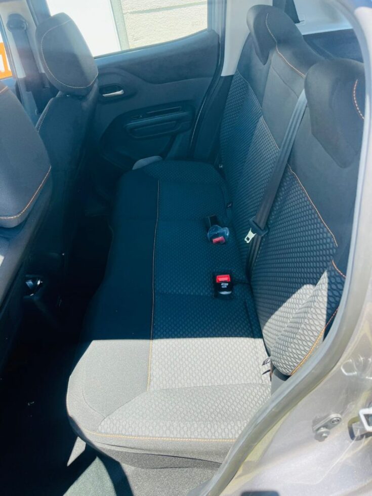 2025 CITROEN C3 Plus MANUAL – Rear Seats