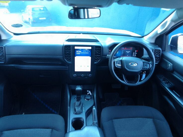 2025 FORD RANGER 2.0D XL 4X4 A/T D/C P/U – Interior