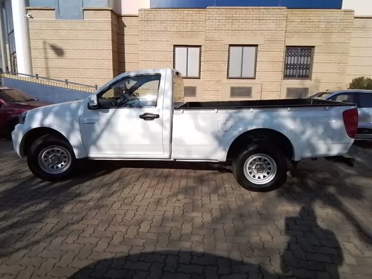 2025 Great Wall STEED 5/2.0 S 6MT 2WD – Left Side Photo