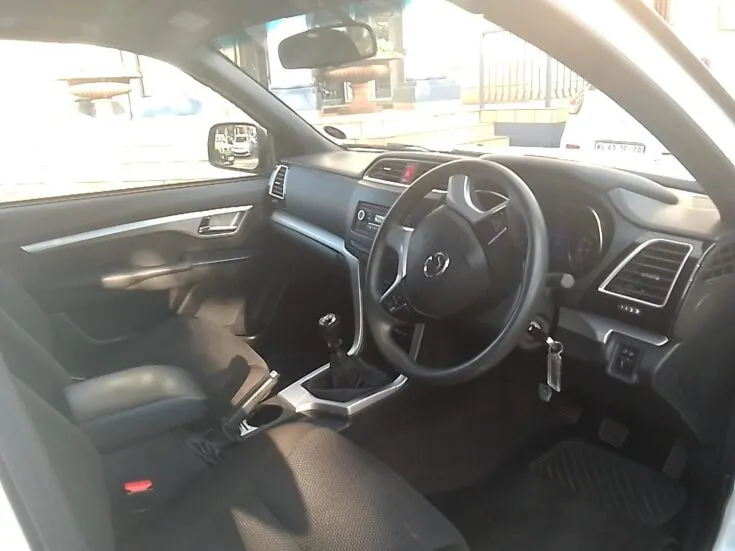 2025 Great Wall Steed5/2.2 WORKHORSE – Interior