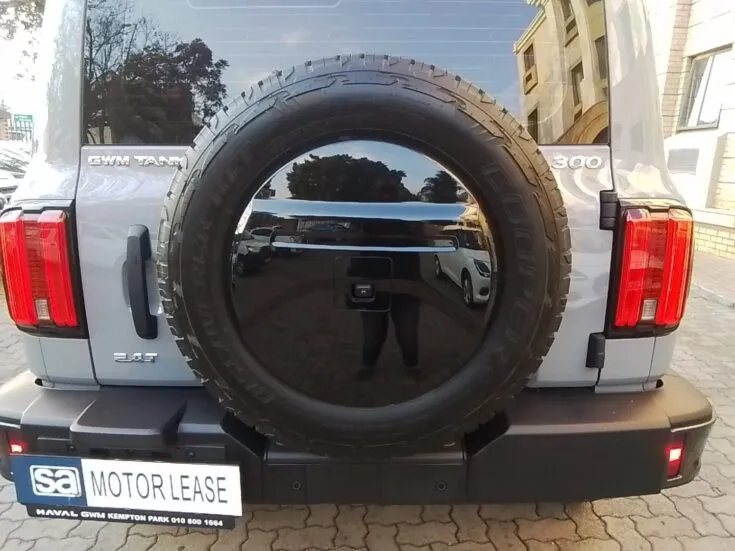 2025 Great Wall Tank 300 Luxury Diesel (2WD) – Spare Wheel