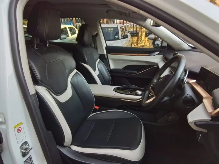 2025 Haval H6/2.0T 7DCT 4WD LUXURY – Front Seats