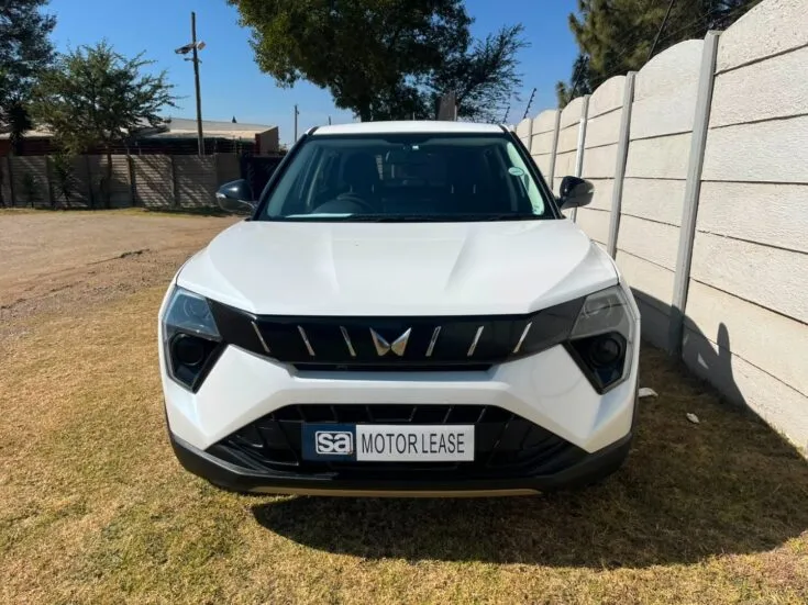 2025 MAHINDRA XUV3XO 1.2T MX3 – Front Photo