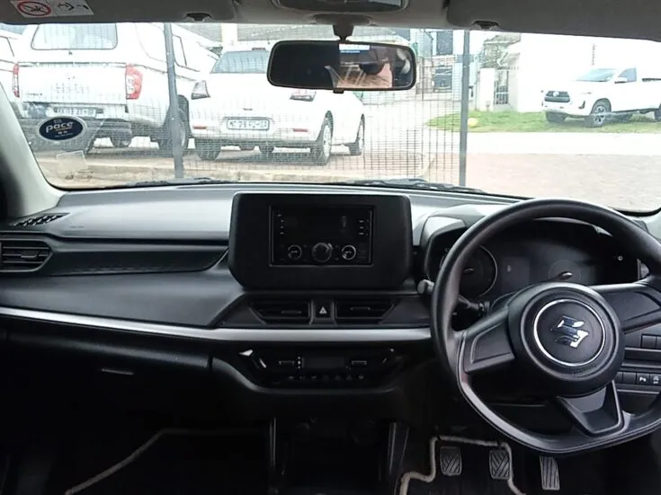 2025 Suzuki Swift/1.2 GL 5MT – Dashboard
