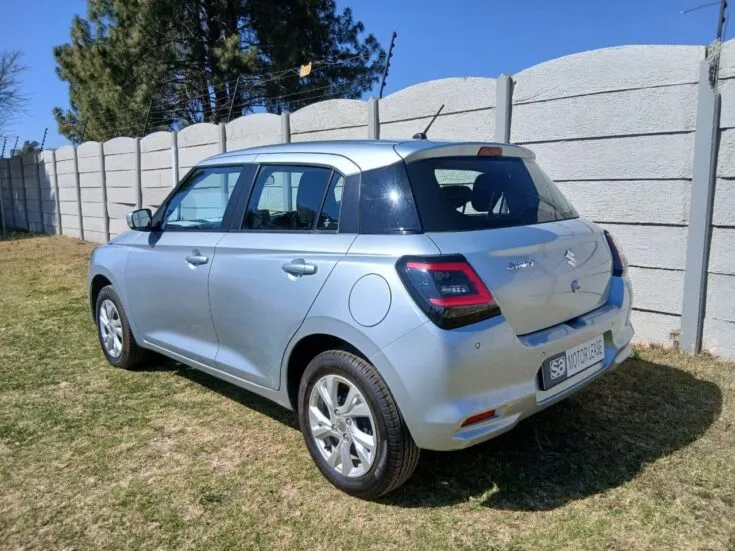 2025 Suzuki Swift/1.2 GL PLUS 5MT – Back Feature Photo