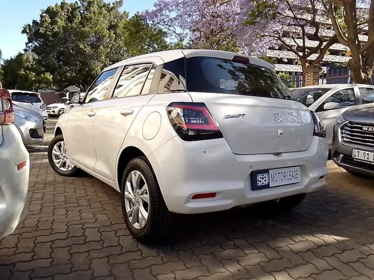 2025 Suzuki SWIFT/1.2 GL PLUS 5MT – Back Feature Photo