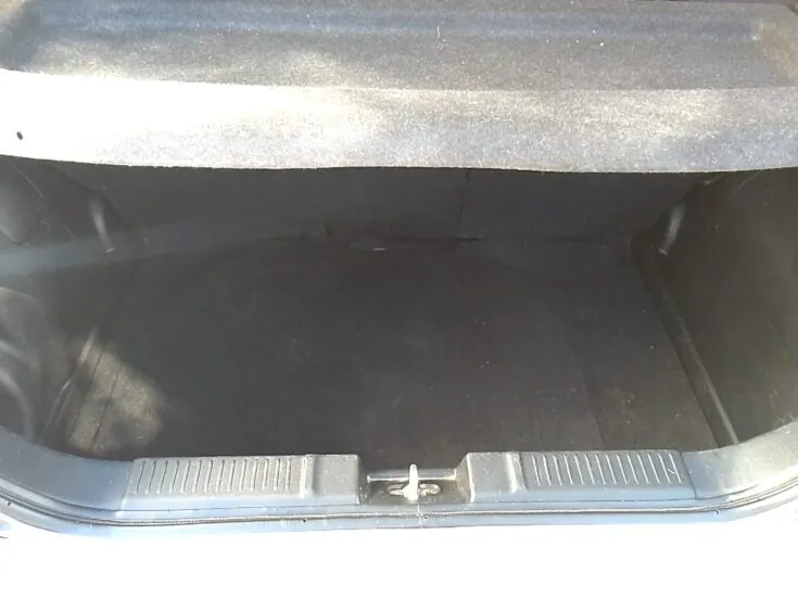 2025 Suzuki SWIFT/1.2 GL PLUS 5MT – Boot / Loadbin