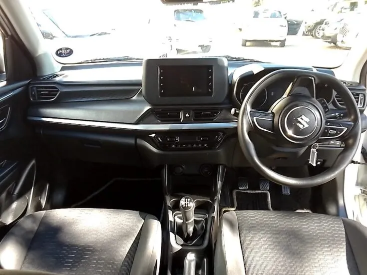 2025 Suzuki SWIFT/1.2 GL PLUS 5MT – Dashboard