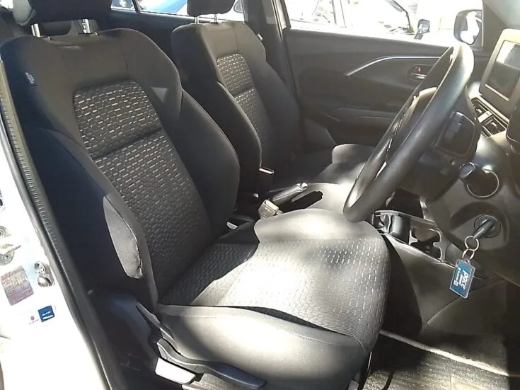 2025 Suzuki SWIFT/1.2 GL PLUS 5MT – Front Seats