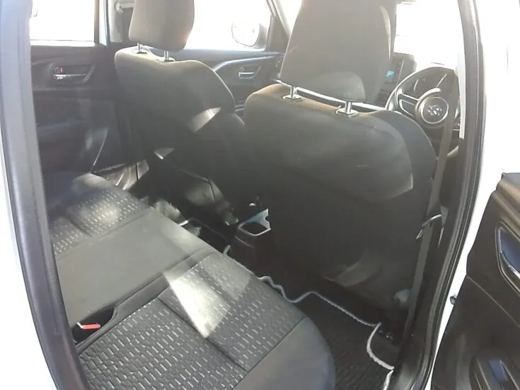 2025 Suzuki SWIFT/1.2 GL PLUS 5MT – Interior