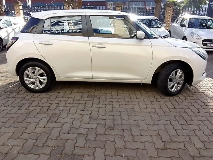 2025 Suzuki Swift/1.2 GL PLUS 5MT – Right Side Photo