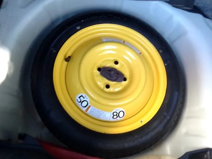 2025 Suzuki SWIFT/1.2 GL PLUS 5MT – Spare Wheel