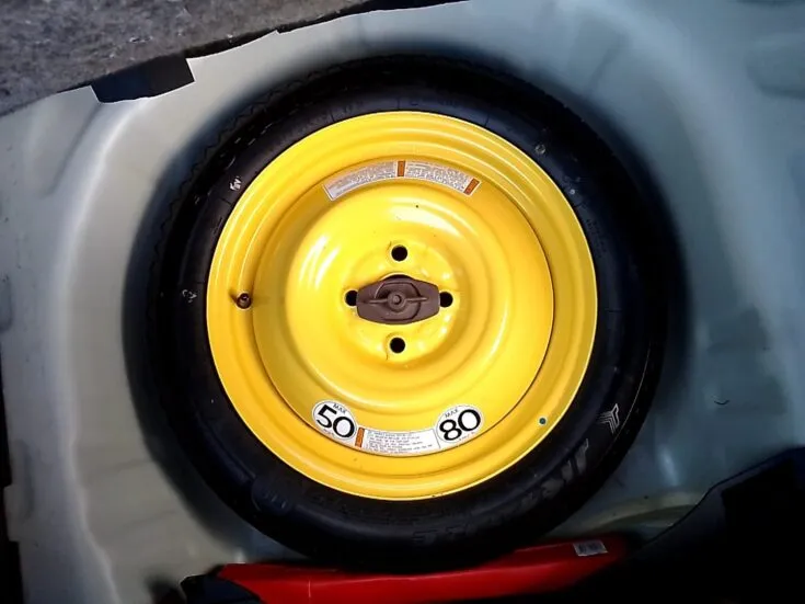 2025 Suzuki Swift/1.2 GL PLUS 5MT – Spare Wheel