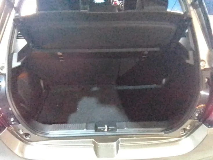 2025 Suzuki Swift/1.2 GL PLUS CVT – Boot / Loadbin