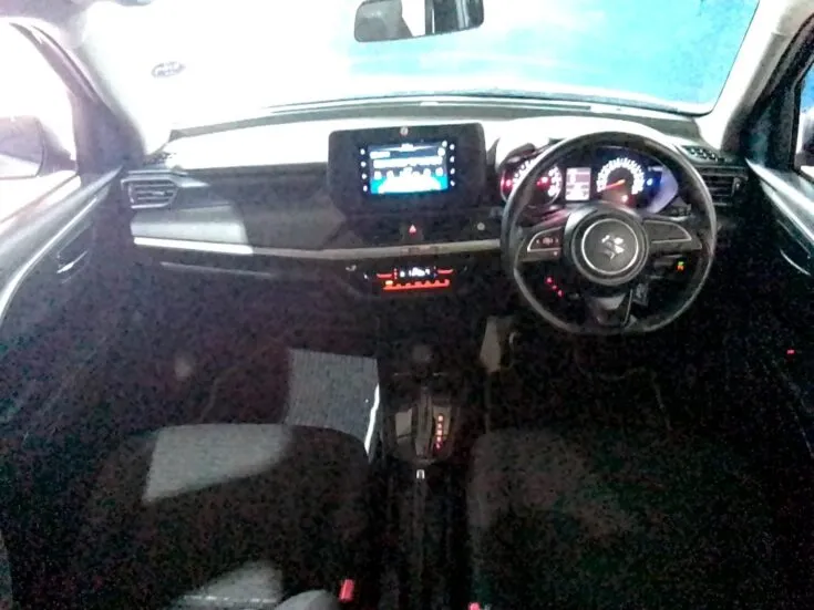 2025 Suzuki Swift/1.2 GL PLUS CVT – Dashboard
