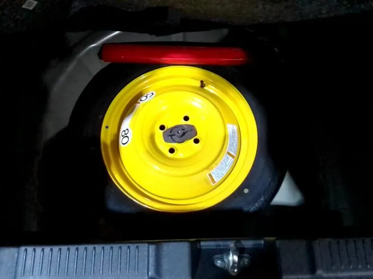 2025 Suzuki Swift/1.2 GL PLUS CVT – Spare Wheel