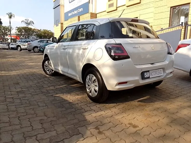 2025 Suzuki Swift/1.2 GLX CVT – Back Feature Photo