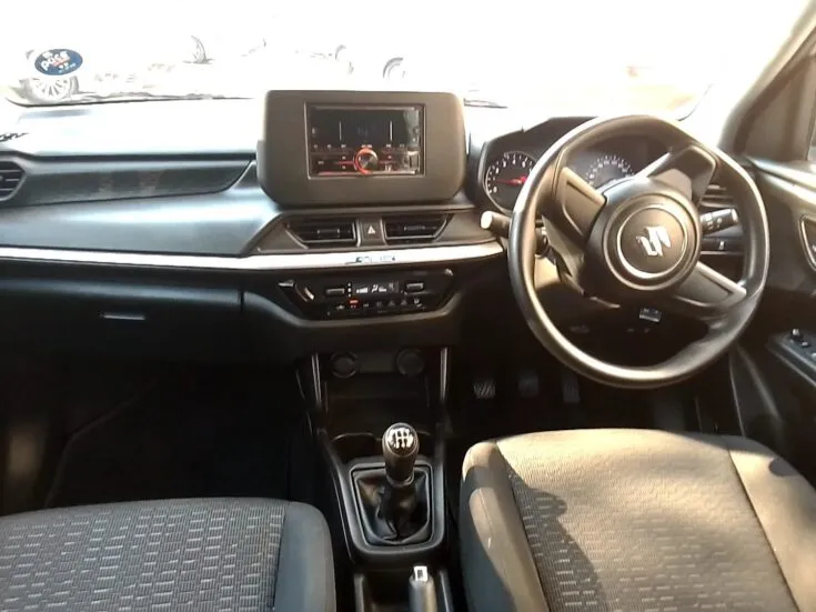 2025 Suzuki Swift/1.2 GLX CVT – Dashboard